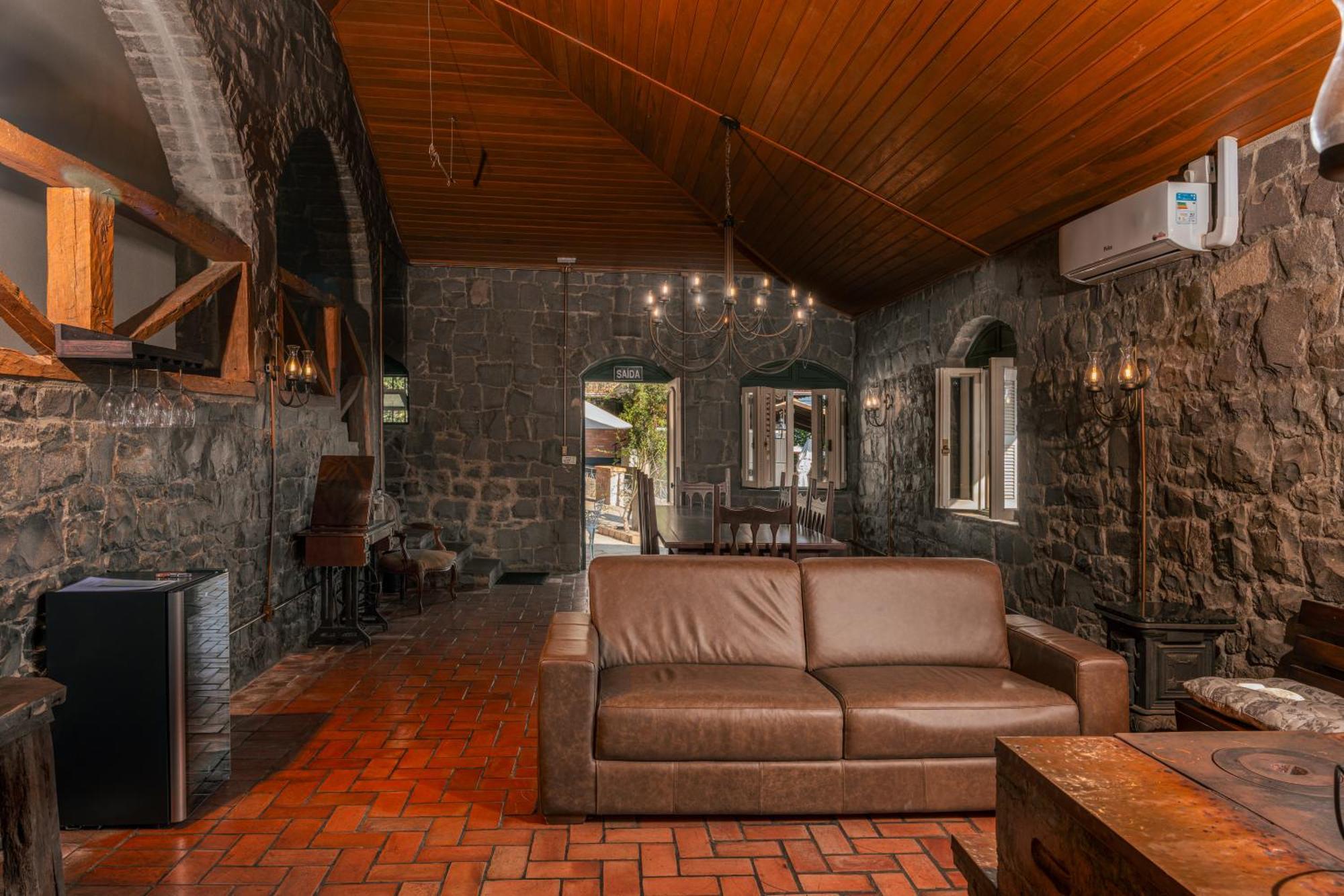 Casa De Pedra Mena Kaho Villa เบงโต กองซัลเวส ภายนอก รูปภาพ
